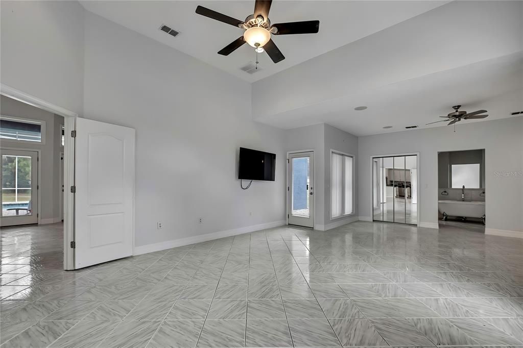 For Sale: $629,000 (5 beds, 3 baths, 2966 Square Feet)