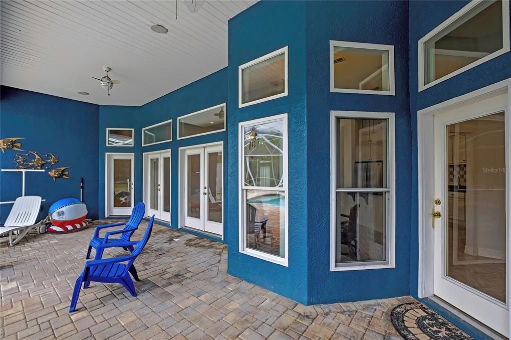 For Sale: $629,000 (5 beds, 3 baths, 2966 Square Feet)