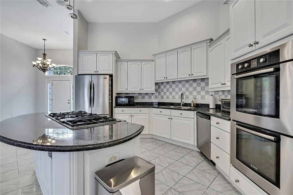 For Sale: $629,000 (5 beds, 3 baths, 2966 Square Feet)