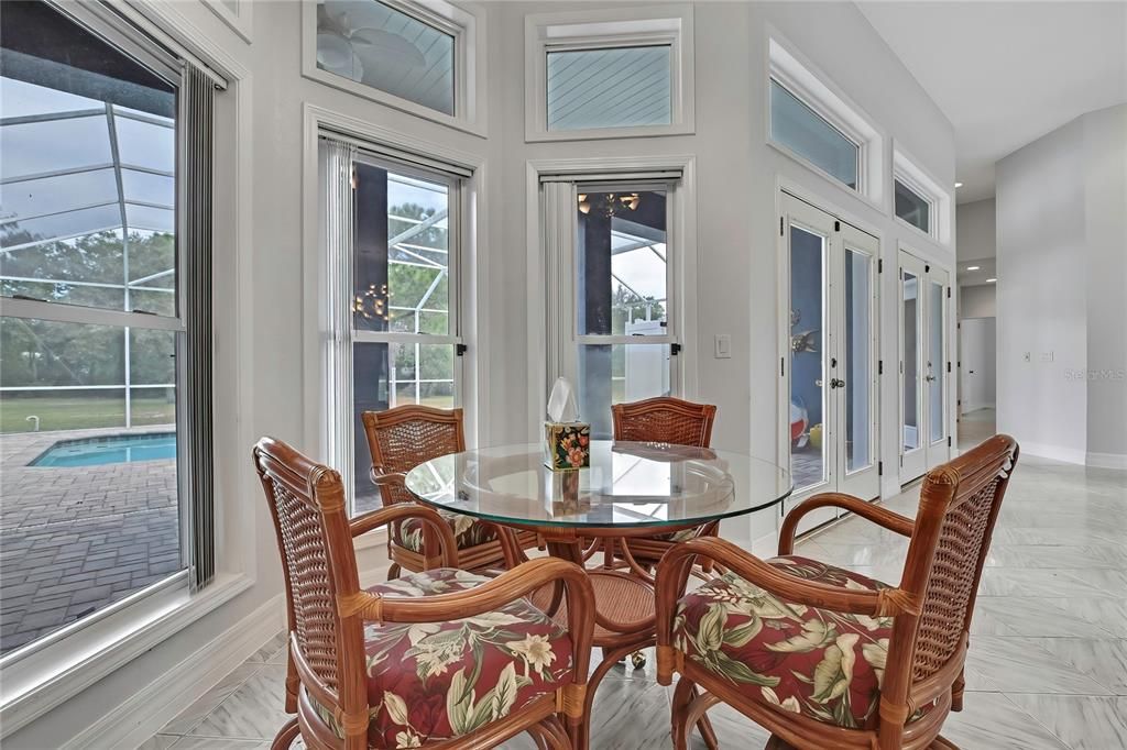 For Sale: $629,000 (5 beds, 3 baths, 2966 Square Feet)