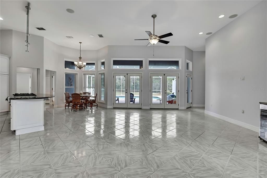 For Sale: $629,000 (5 beds, 3 baths, 2966 Square Feet)