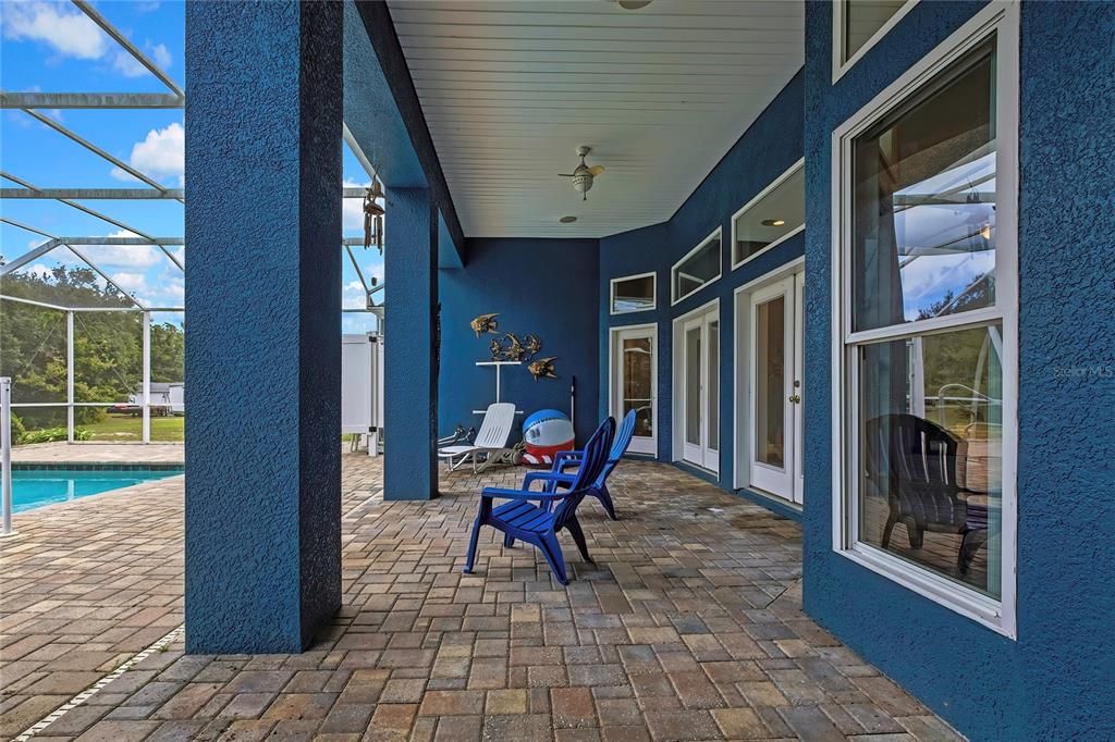 For Sale: $629,000 (5 beds, 3 baths, 2966 Square Feet)