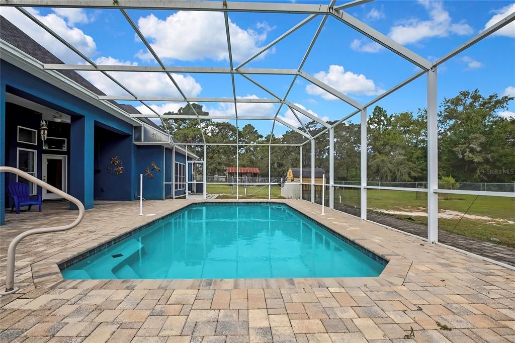 For Sale: $629,000 (5 beds, 3 baths, 2966 Square Feet)