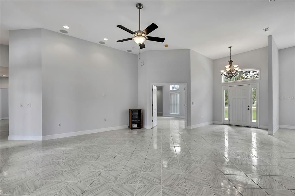 For Sale: $629,000 (5 beds, 3 baths, 2966 Square Feet)