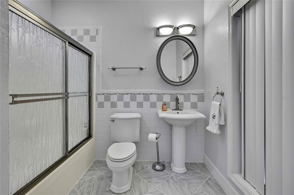 For Sale: $629,000 (5 beds, 3 baths, 2966 Square Feet)