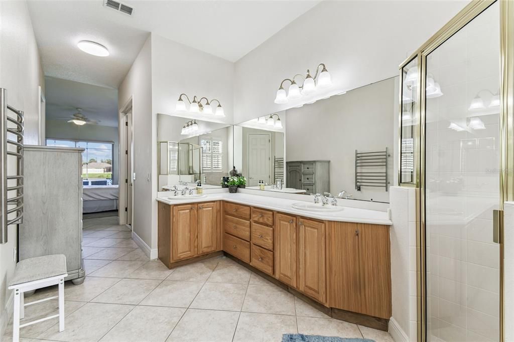 На продажу: $480,000 (3 спален, 2 ванн, 2450 Квадратных фут)