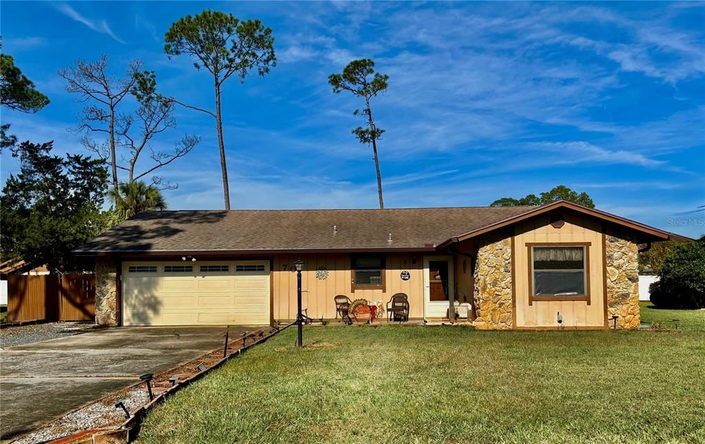 For Sale: $249,900 (3 beds, 2 baths, 2028 Square Feet)