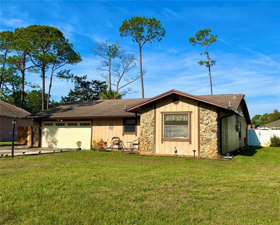 For Sale: $249,900 (3 beds, 2 baths, 2028 Square Feet)