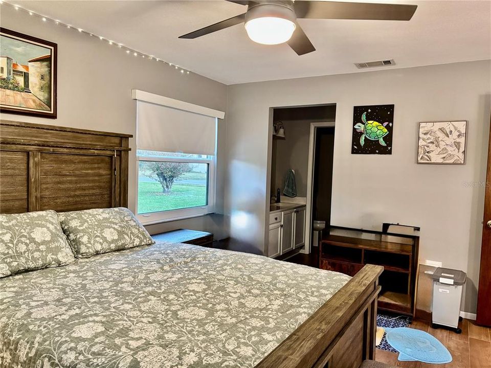 For Sale: $249,900 (3 beds, 2 baths, 2028 Square Feet)