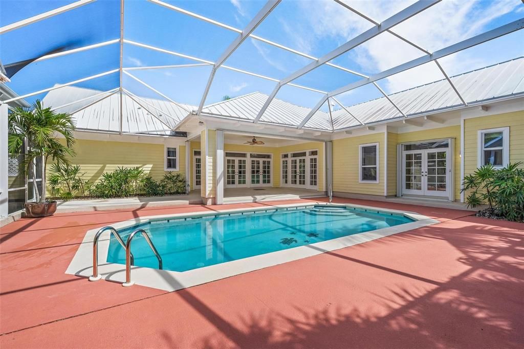 Activo con contrato: $1,349,000 (4 camas, 4 baños, 2863 Pies cuadrados)