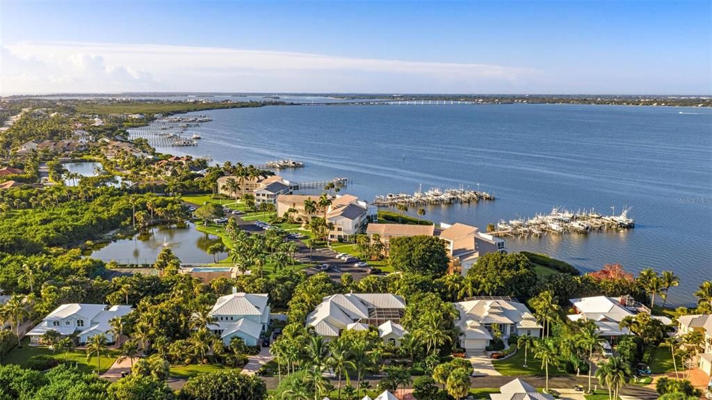 Activo con contrato: $1,349,000 (4 camas, 4 baños, 2863 Pies cuadrados)