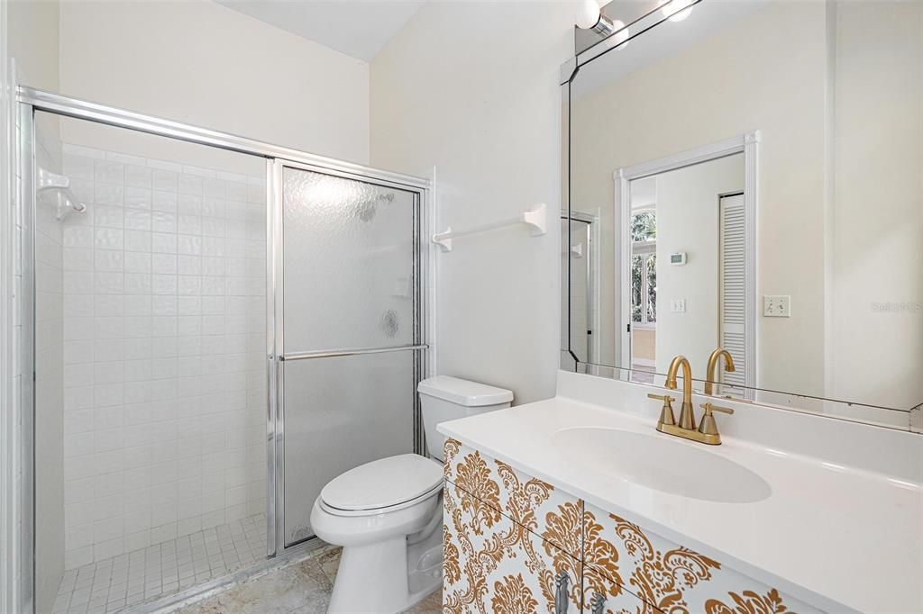 Activo con contrato: $1,349,000 (4 camas, 4 baños, 2863 Pies cuadrados)