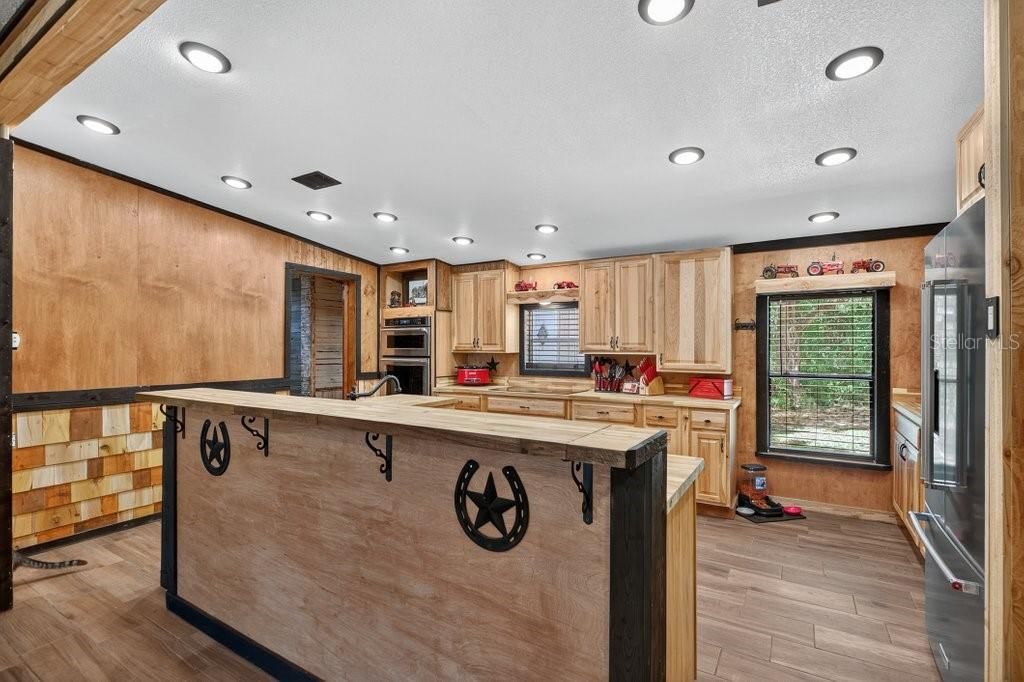 En Venta: $325,000 (3 camas, 2 baños, 1404 Pies cuadrados)