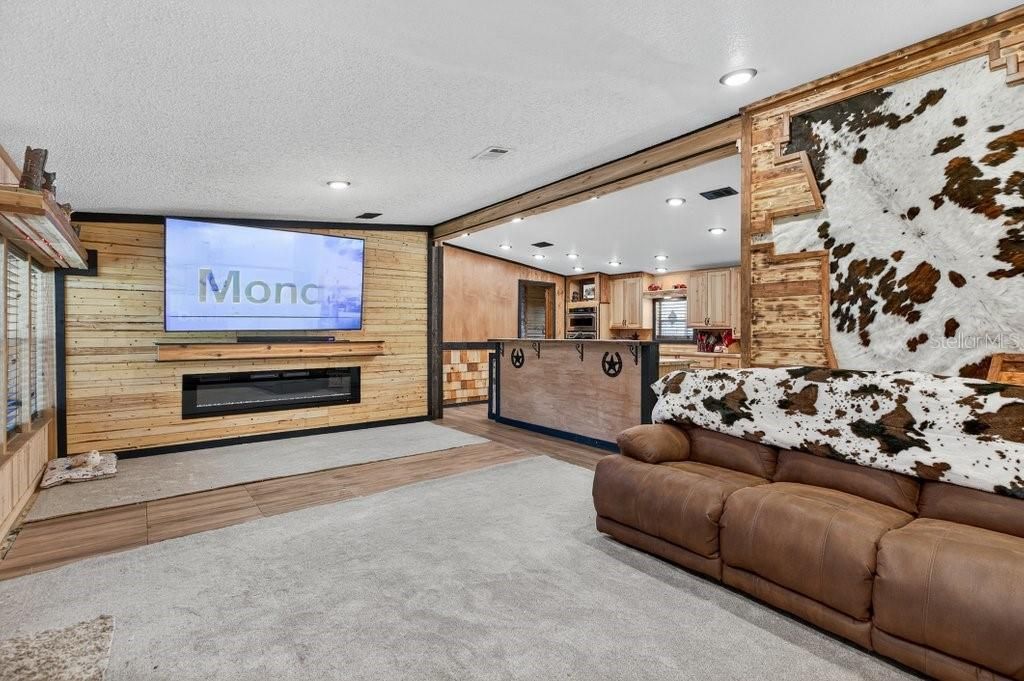 En Venta: $325,000 (3 camas, 2 baños, 1404 Pies cuadrados)