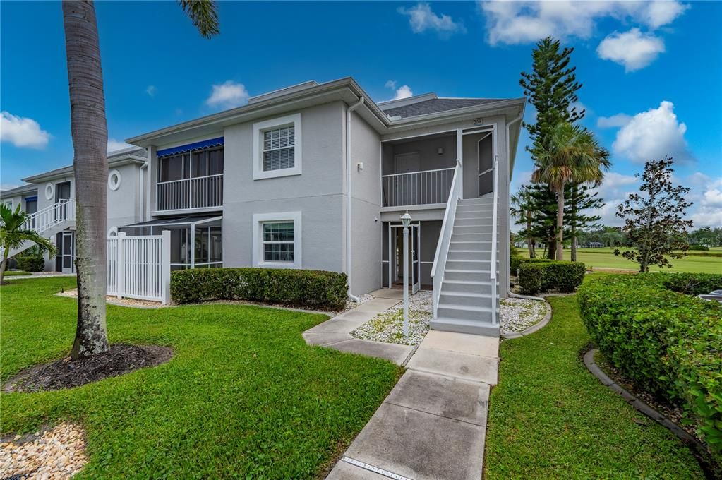 Под контрактом: $189,000 (3 спален, 2 ванн, 1245 Квадратных фут)