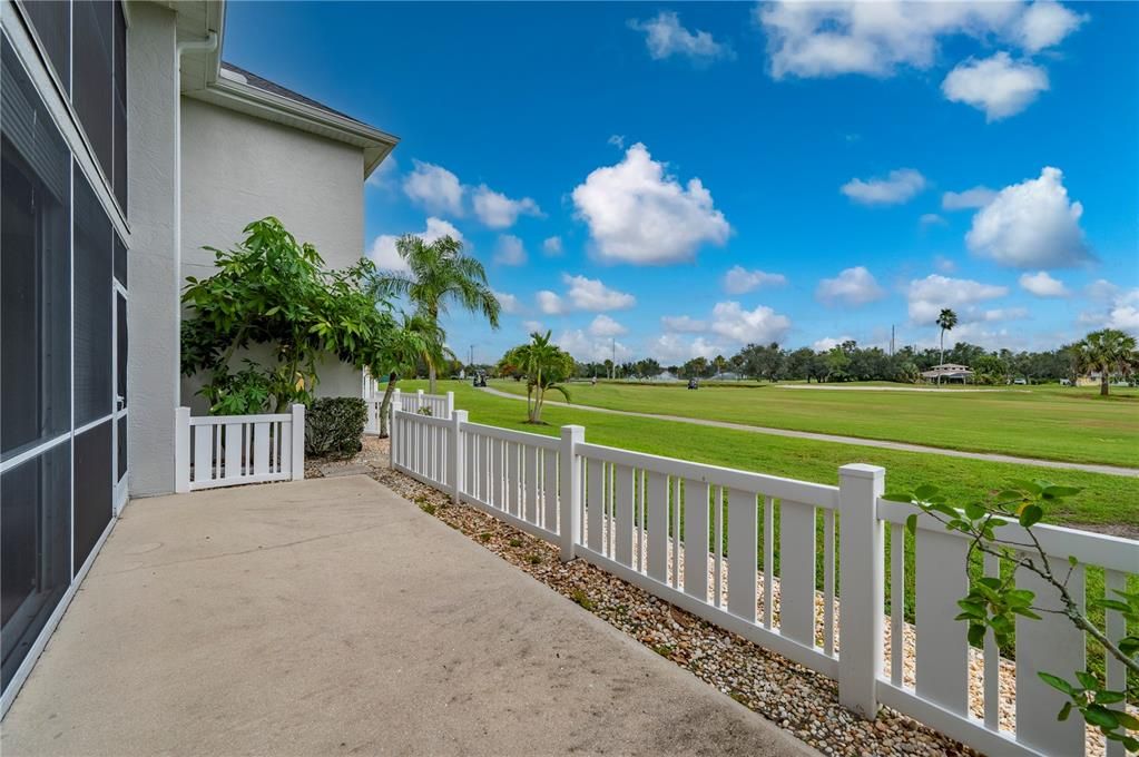 Под контрактом: $189,000 (3 спален, 2 ванн, 1245 Квадратных фут)