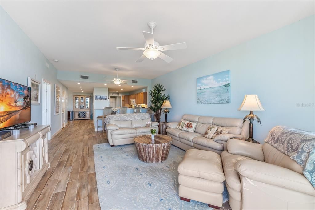 For Sale: $299,900 (3 beds, 2 baths, 1837 Square Feet)