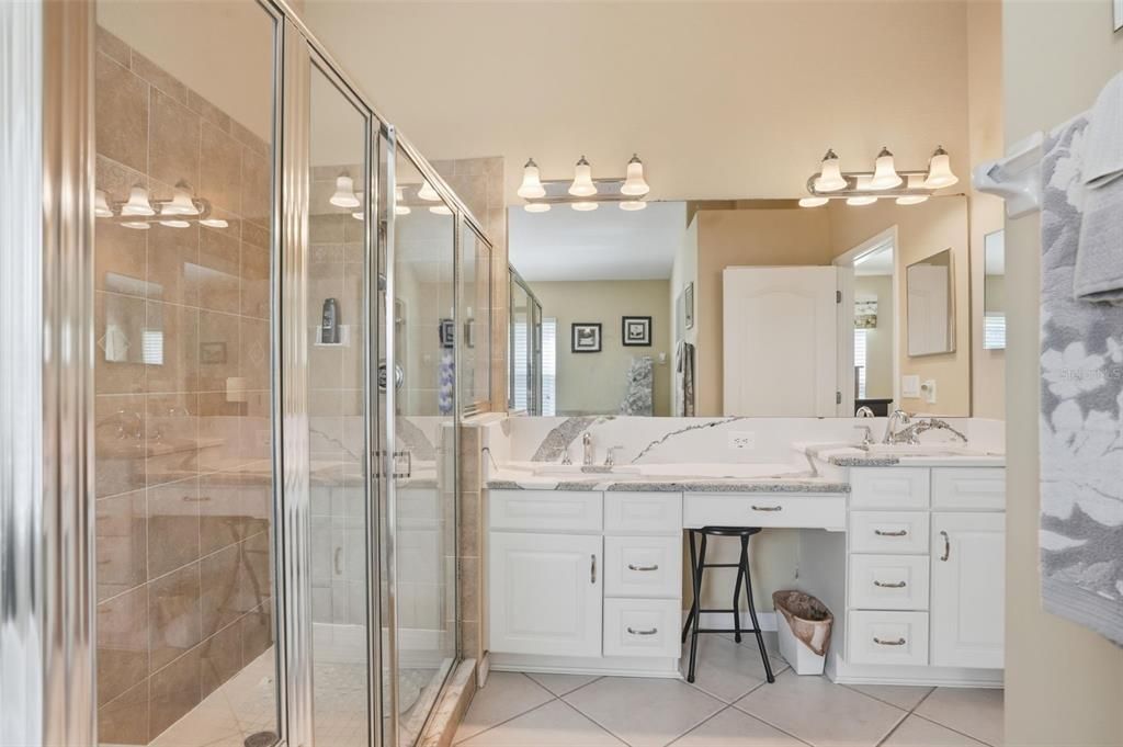 For Sale: $349,900 (3 beds, 2 baths, 2032 Square Feet)