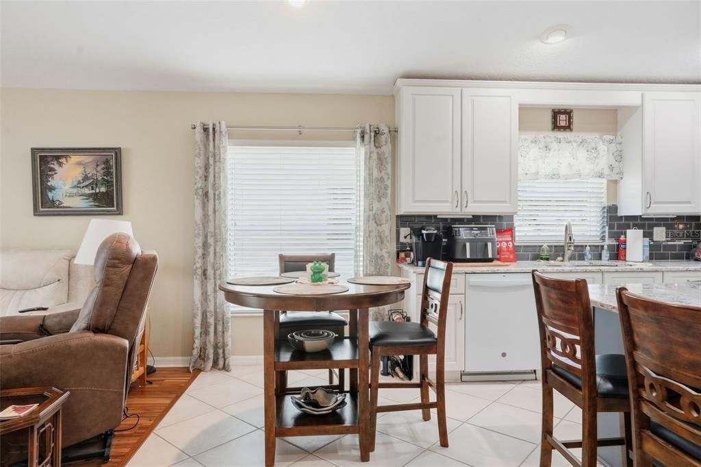 For Sale: $349,900 (3 beds, 2 baths, 2032 Square Feet)