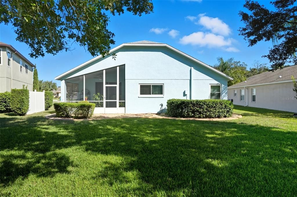 For Sale: $349,900 (3 beds, 2 baths, 2032 Square Feet)