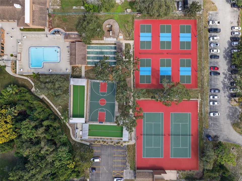 Active With Contract: $199,900 (3 beds, 2 baths, 1284 Square Feet)