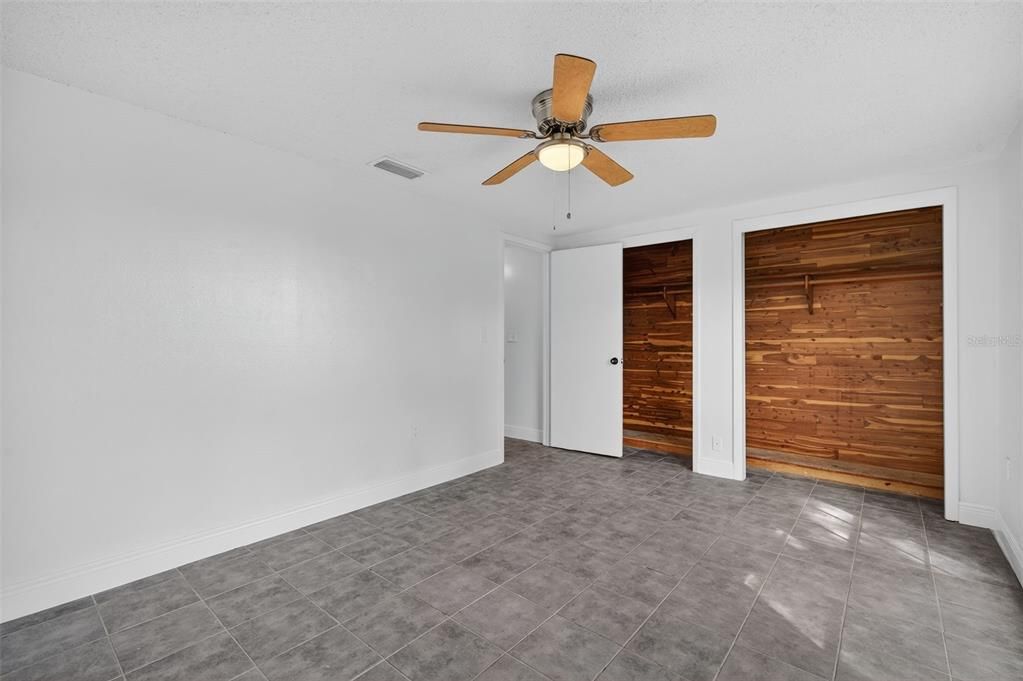 Active With Contract: $199,900 (3 beds, 2 baths, 1284 Square Feet)
