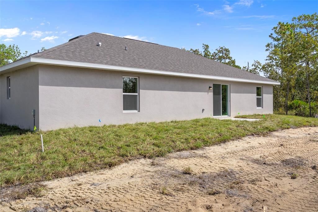 Active With Contract: $349,900 (3 beds, 2 baths, 1612 Square Feet)