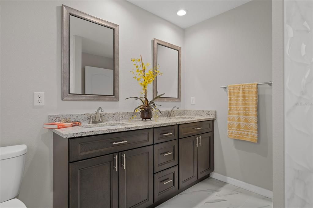 Active With Contract: $349,900 (3 beds, 2 baths, 1612 Square Feet)