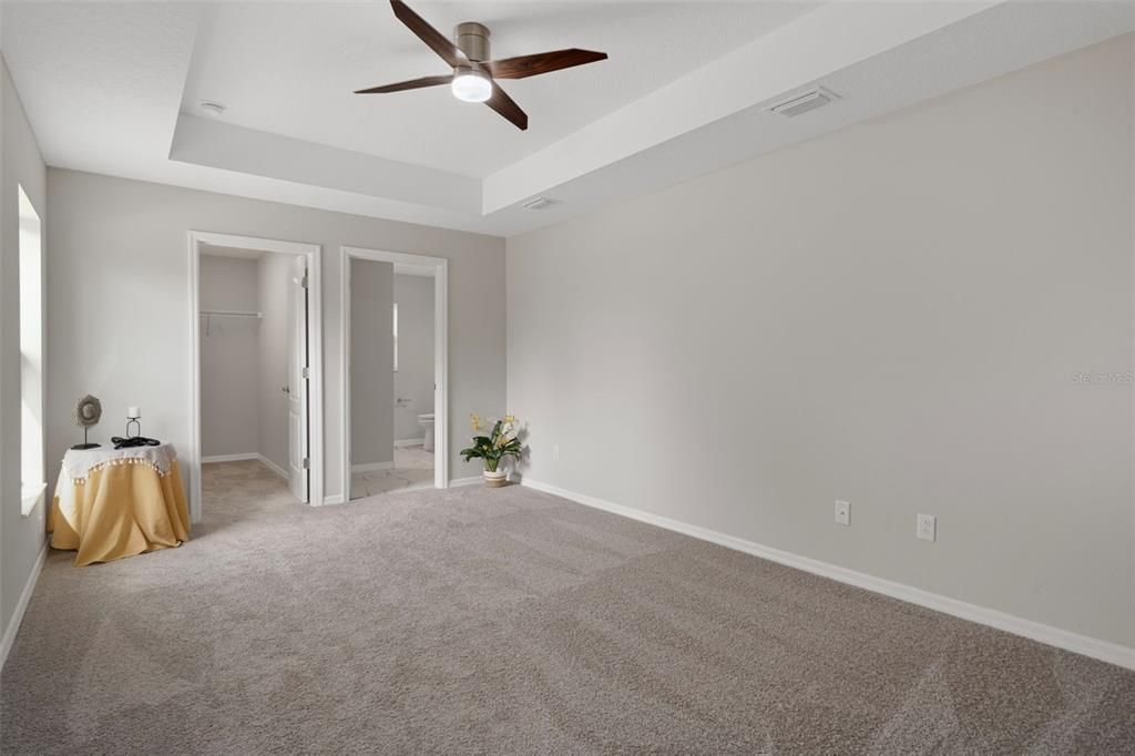 Active With Contract: $349,900 (3 beds, 2 baths, 1612 Square Feet)