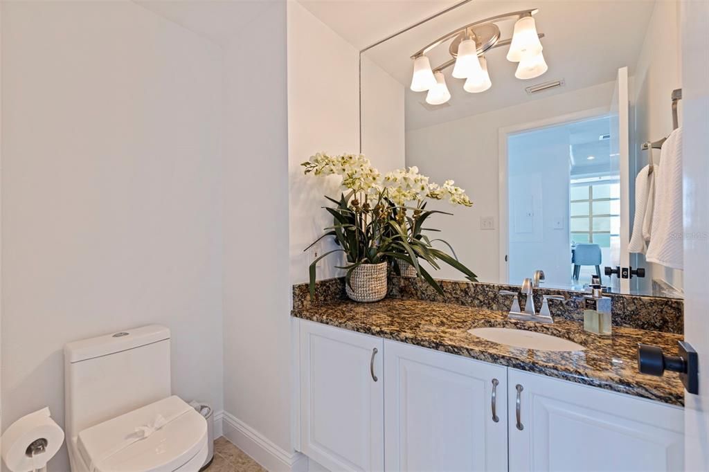 For Sale: $1,850,000 (3 beds, 2 baths, 1942 Square Feet)