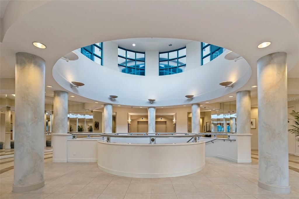 For Sale: $1,850,000 (3 beds, 2 baths, 1942 Square Feet)