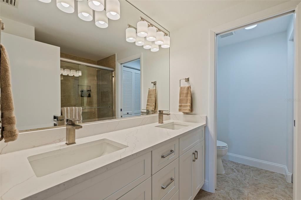 For Sale: $1,850,000 (3 beds, 2 baths, 1942 Square Feet)