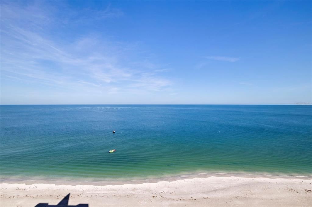 For Sale: $1,850,000 (3 beds, 2 baths, 1942 Square Feet)