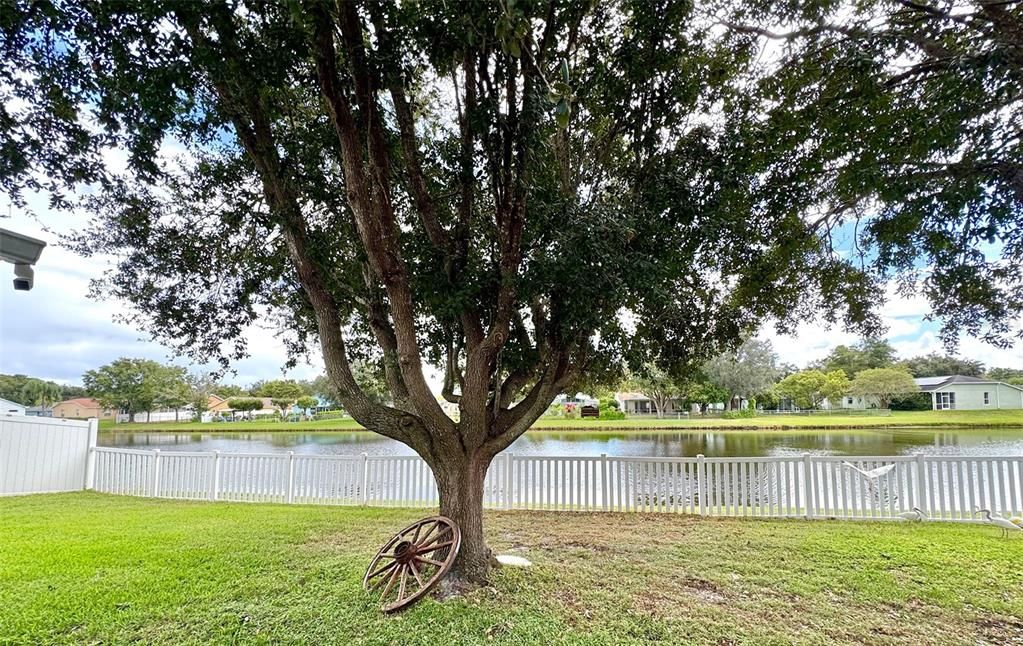 For Sale: $320,000 (3 beds, 2 baths, 1252 Square Feet)