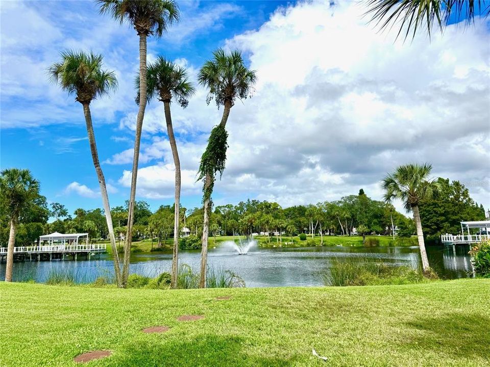 For Sale: $320,000 (3 beds, 2 baths, 1252 Square Feet)