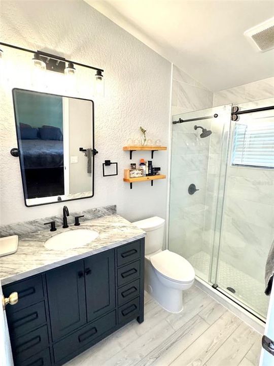 For Sale: $320,000 (3 beds, 2 baths, 1252 Square Feet)