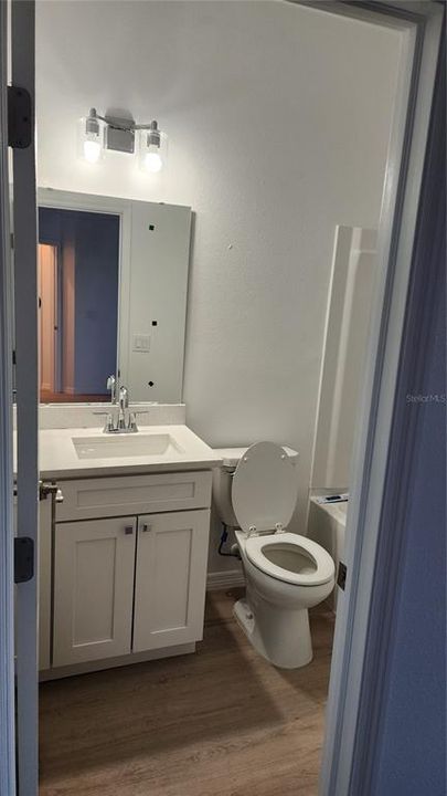 Active With Contract: $255,000 (3 beds, 2 baths, 1174 Square Feet)