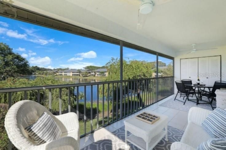 For Sale: $339,900 (2 beds, 2 baths, 1168 Square Feet)