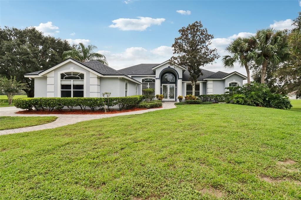 На продажу: $824,900 (4 спален, 3 ванн, 2642 Квадратных фут)