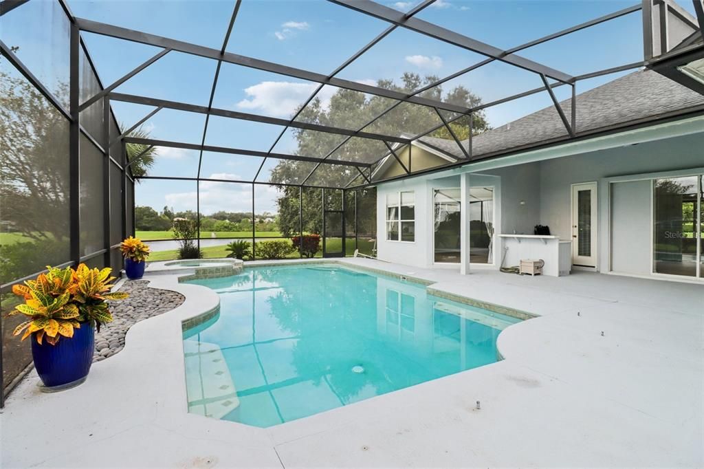 На продажу: $824,900 (4 спален, 3 ванн, 2642 Квадратных фут)