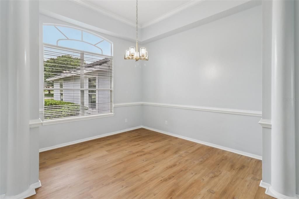 На продажу: $824,900 (4 спален, 3 ванн, 2642 Квадратных фут)