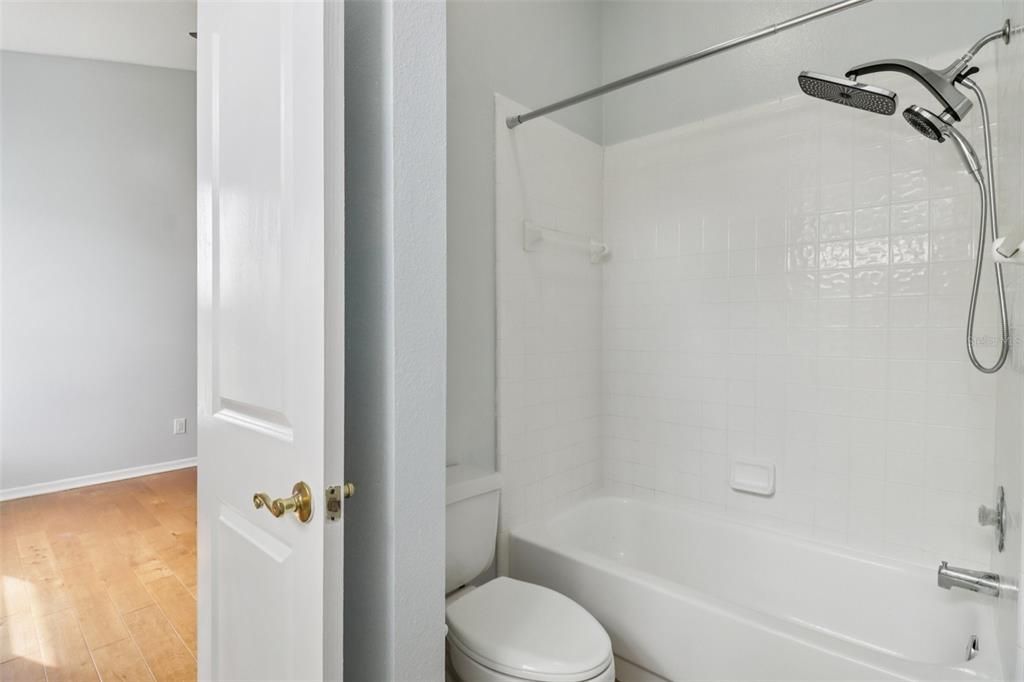 На продажу: $824,900 (4 спален, 3 ванн, 2642 Квадратных фут)