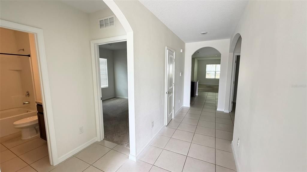 出租: $2,200 (4 贝兹, 2 浴室, 1846 平方英尺)