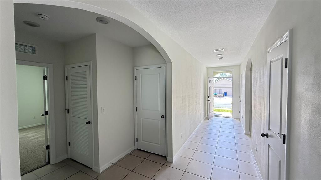 出租: $2,200 (4 贝兹, 2 浴室, 1846 平方英尺)