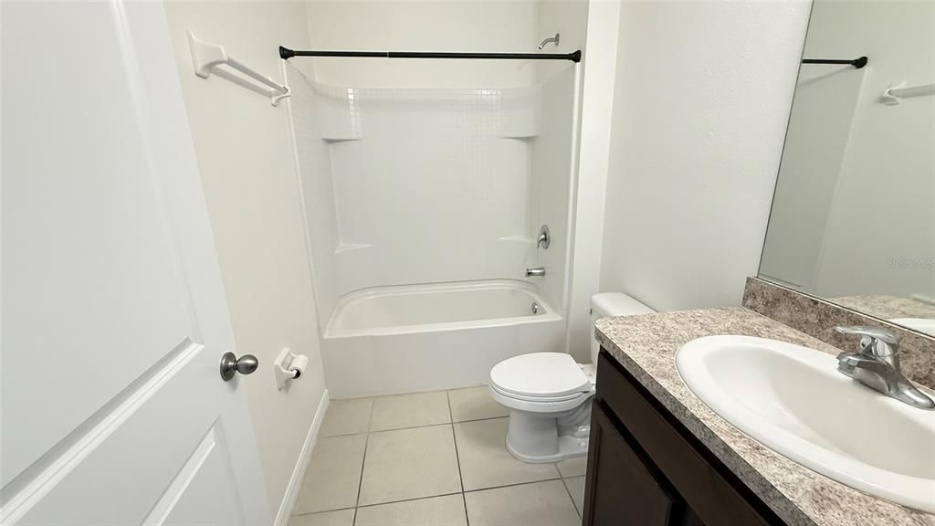 出租: $2,200 (4 贝兹, 2 浴室, 1846 平方英尺)