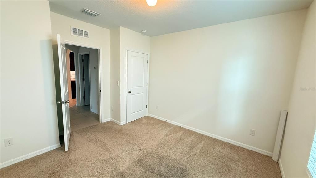 出租: $2,200 (4 贝兹, 2 浴室, 1846 平方英尺)