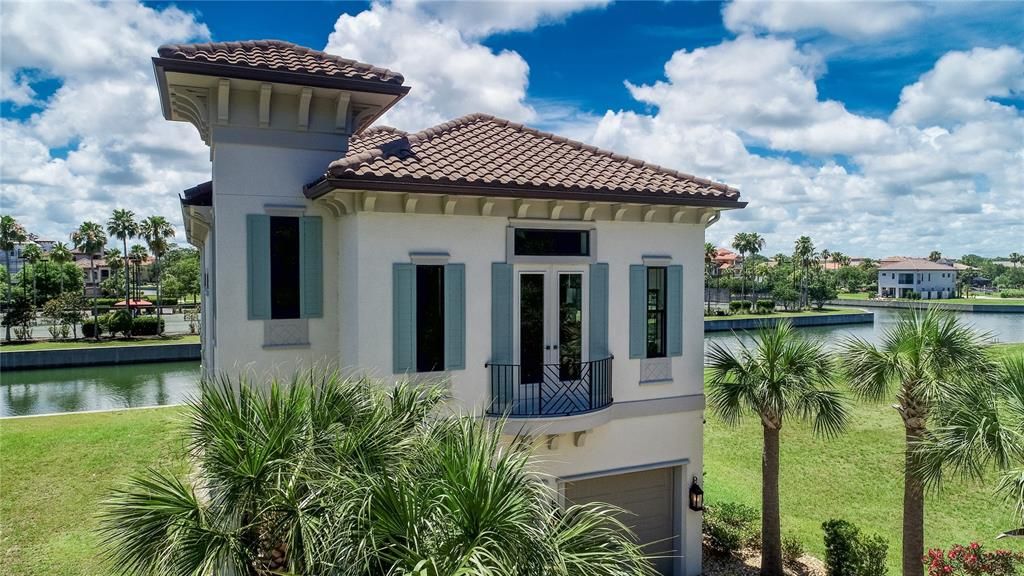 Activo con contrato: $1,499,000 (3 camas, 4 baños, 3478 Pies cuadrados)