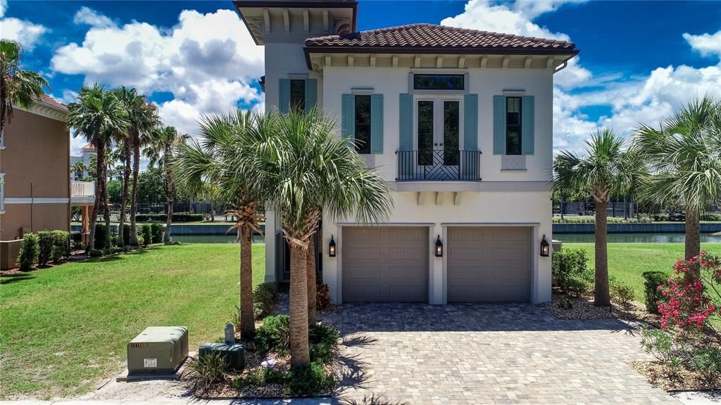 Activo con contrato: $1,499,000 (3 camas, 4 baños, 3478 Pies cuadrados)