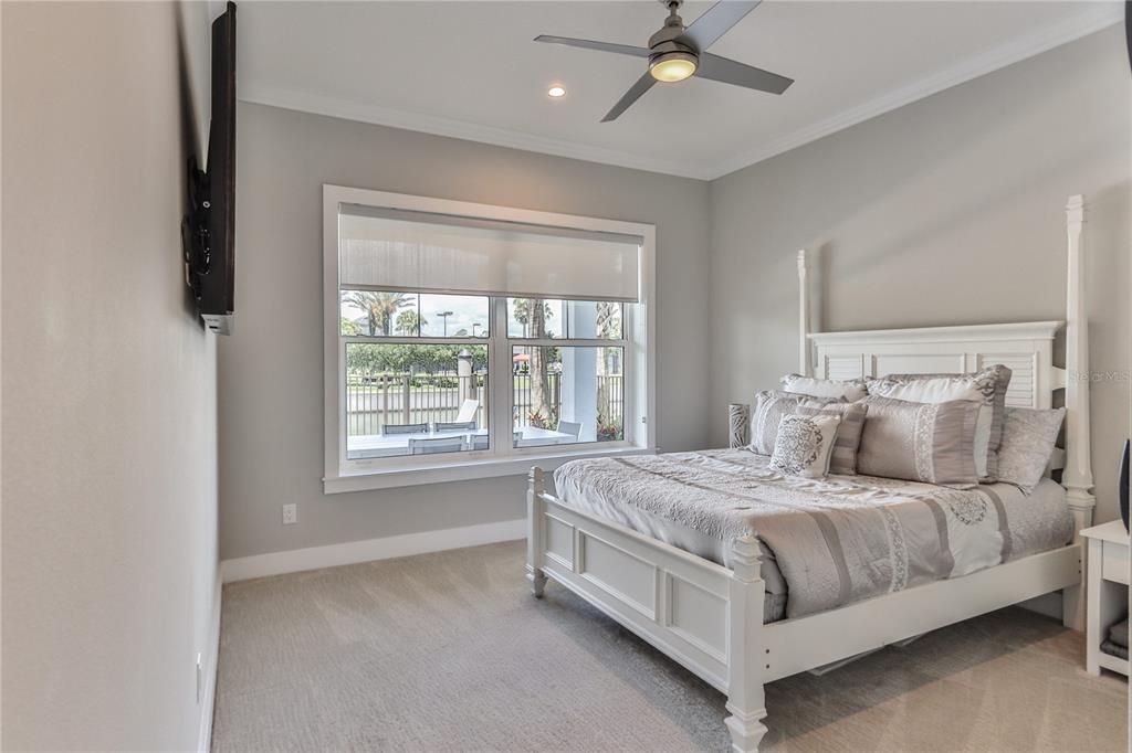 Activo con contrato: $1,499,000 (3 camas, 4 baños, 3478 Pies cuadrados)