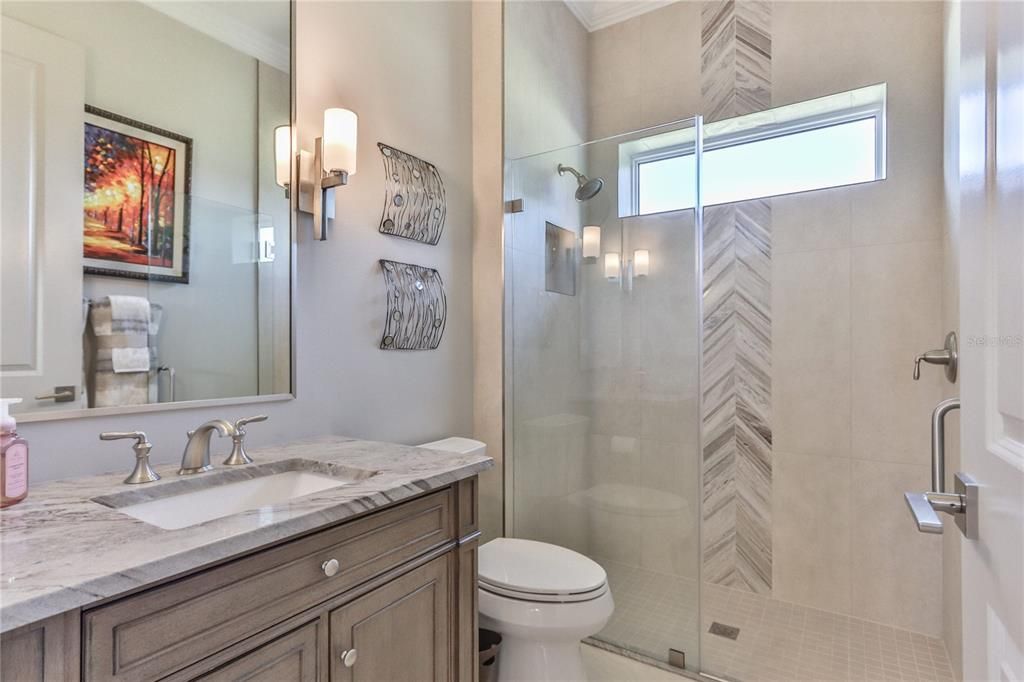 Activo con contrato: $1,499,000 (3 camas, 4 baños, 3478 Pies cuadrados)